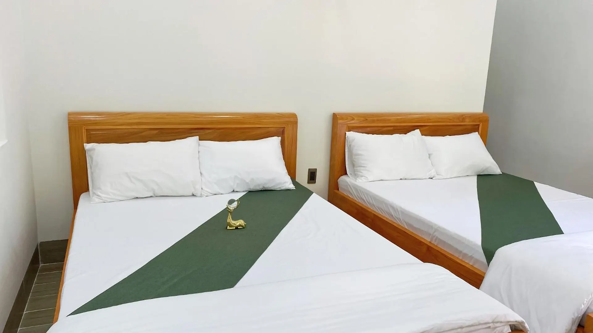 Ngoc Huyen Hotel Cn2 - Le Trong Tan Vung Tau 0*,  Vietnam